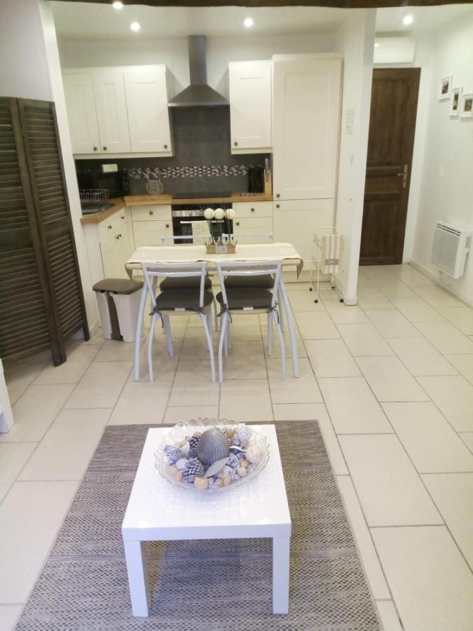 Maison De L'Amour Apartment Chardonnay Assignan Kültér fotó